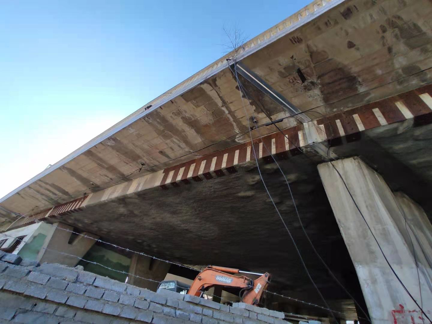 鄂州桥梁粘钢加固的四大特性
